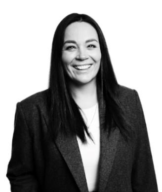 Kansok, Julia - Tax Consultant